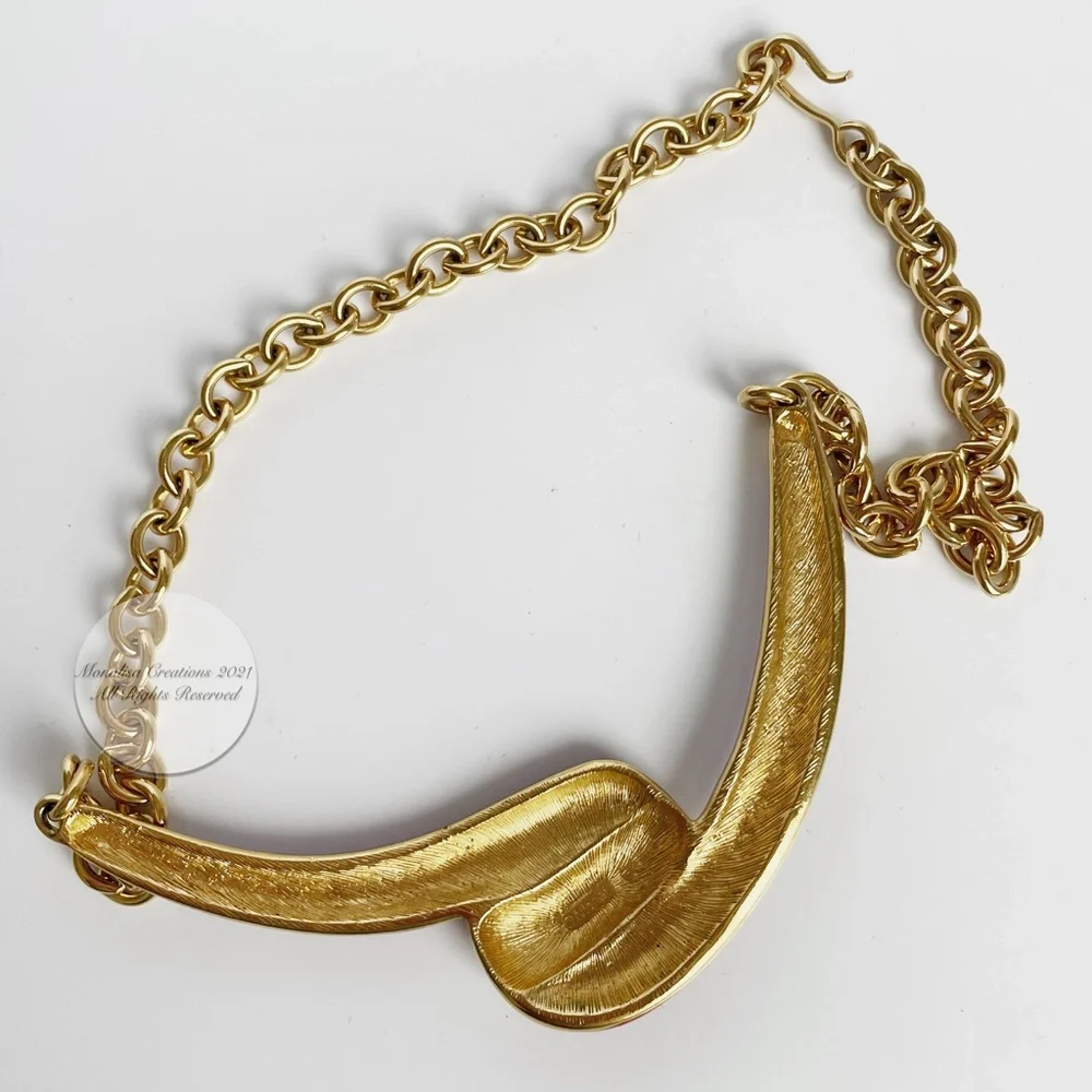 Monet Necklace Gold Metal & Red Enamel Abstract Vintage 80s